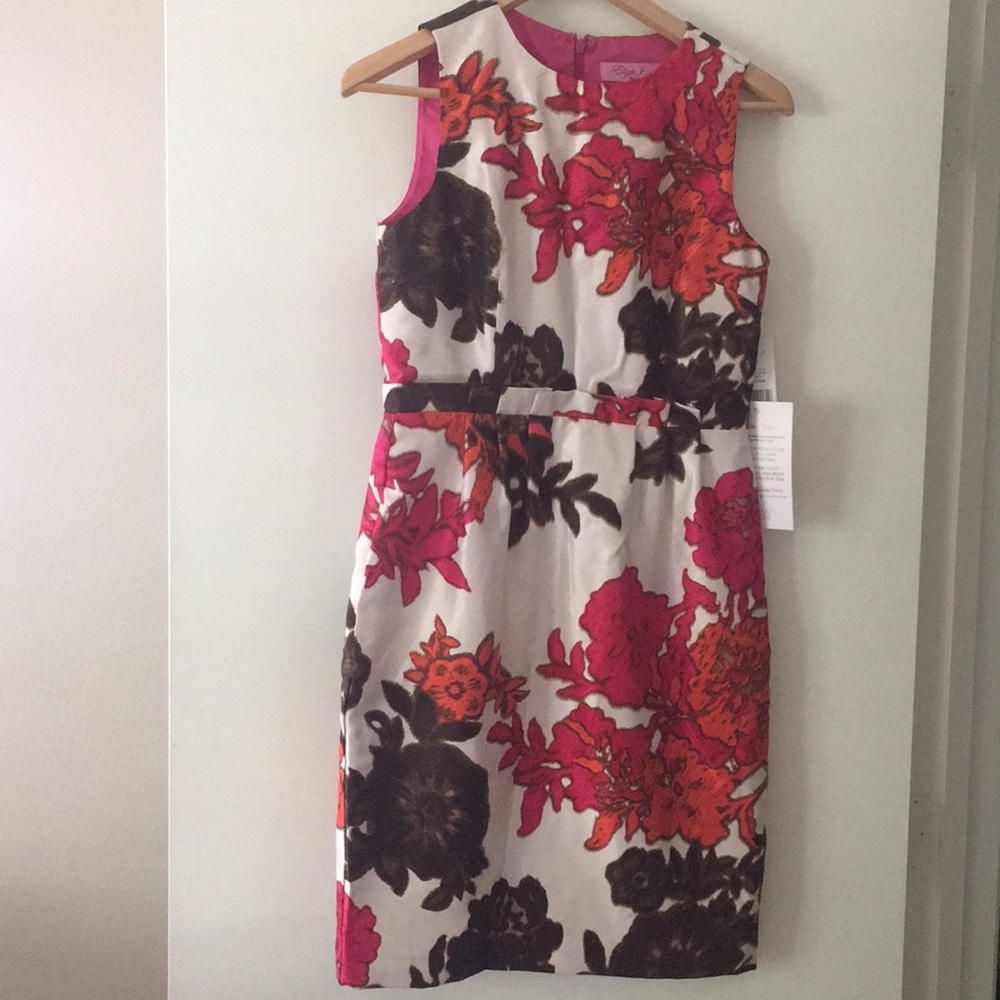 Pencil dress with flowers